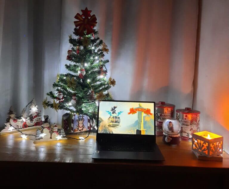 Festive Desk Display Challenge